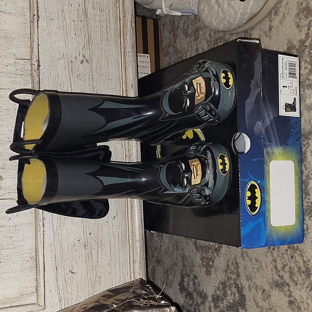 Boys batman rain boots